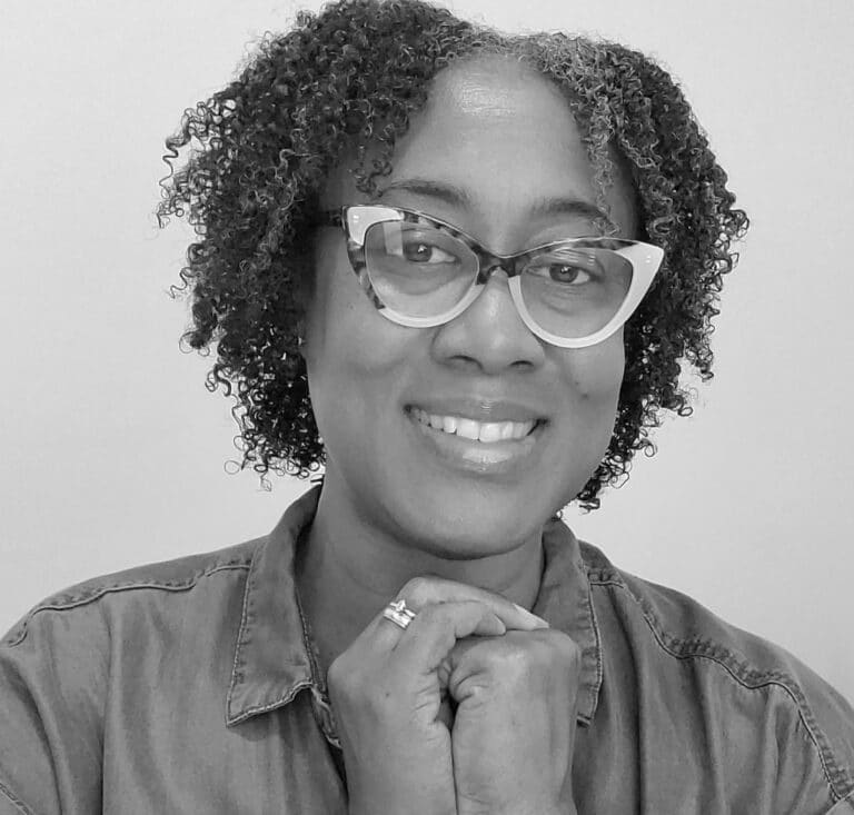 uc_stacked_images_elementor_b7c501a_item1